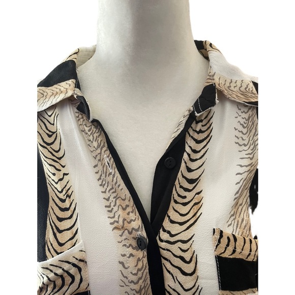 Zulu & zephyr oversized button down small - Picture 2 of 5